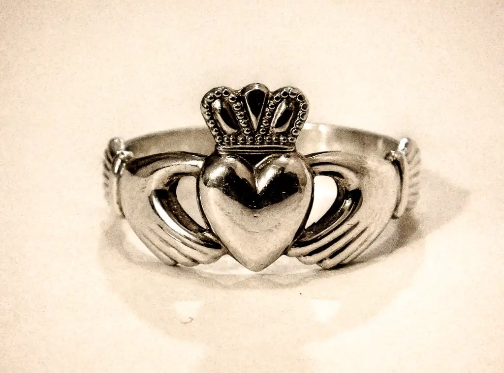 The Beautiful Claddagh Ring Meaning and Claddagh Symbol | Irish ring  claddagh, Rings with meaning, Claddagh rings